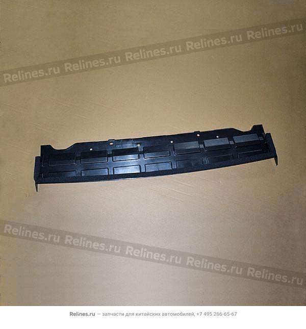 Нижний дефлектор радиатора пласт. T1A/T1E/T1C