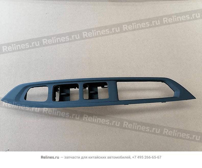 Панель переключателя стеклоподъемника передней левой двери