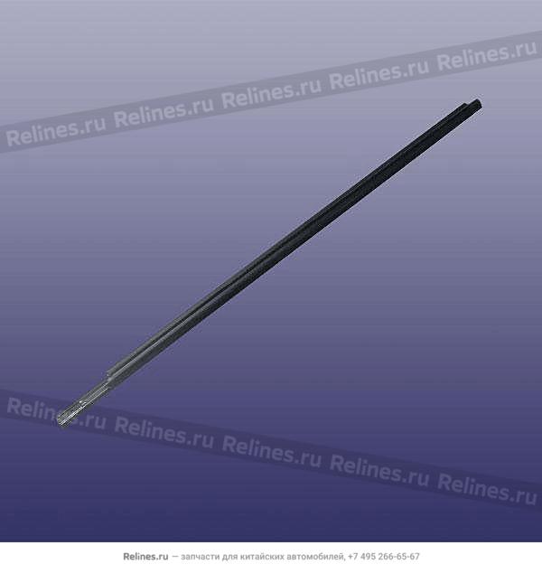 Молдинг (уплотнитель) стекла двери передней правой наружный(бархотка)