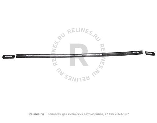 Trim strip - roof RH