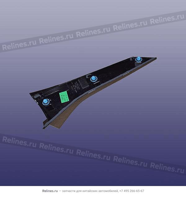 Накладка стойки левая T18FL3