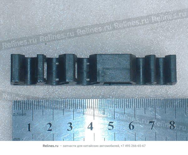 Держатель пластиковый трубки тормозной с (для 2+3 трубок) гребёнчатый c - B3***53