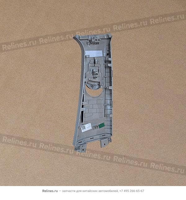 Накладка стойки задней правой M1E - 40300***AAABE