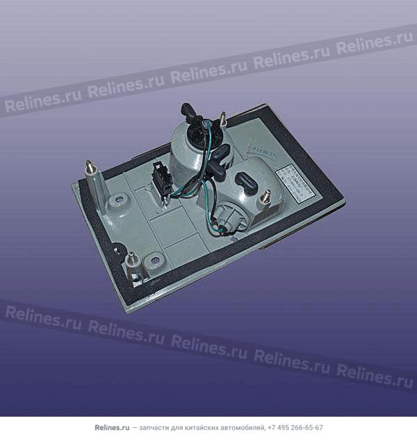 Фонарь задний правый внутренний (на крышке багажника)