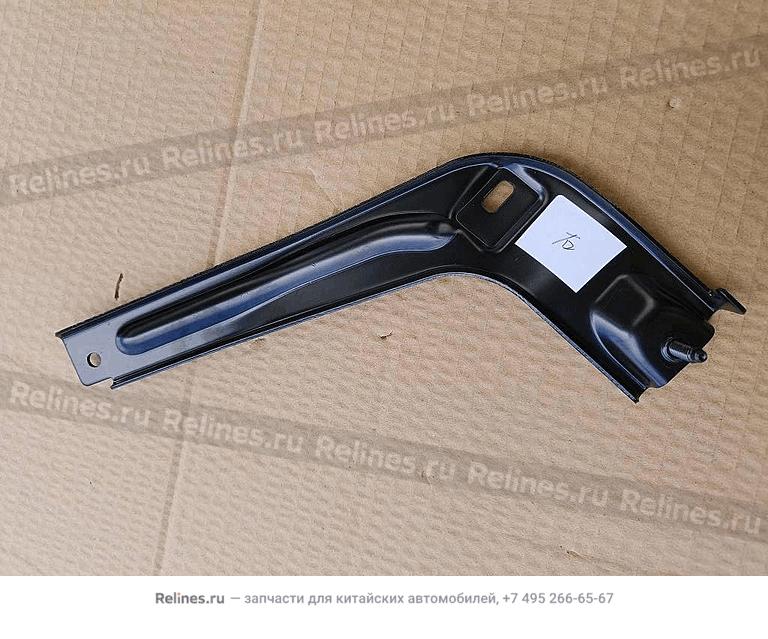 Кронштейн крепления радиатора нижний правый