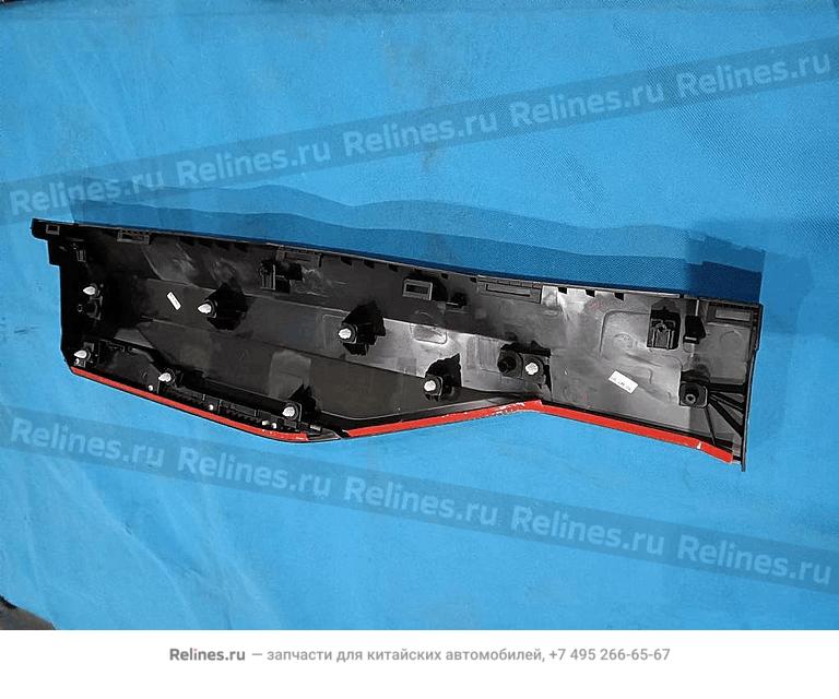 Молдинг двери задней левой