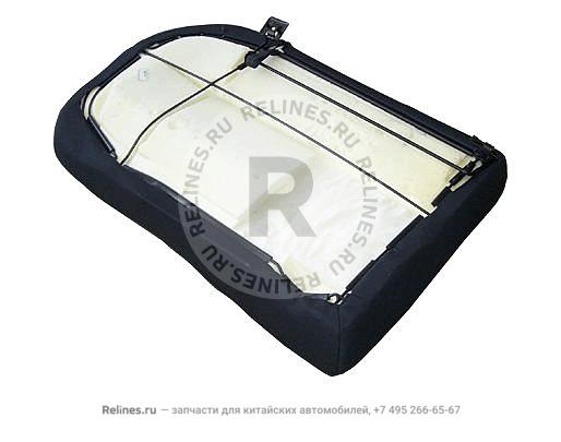 RH seat cushion-md row