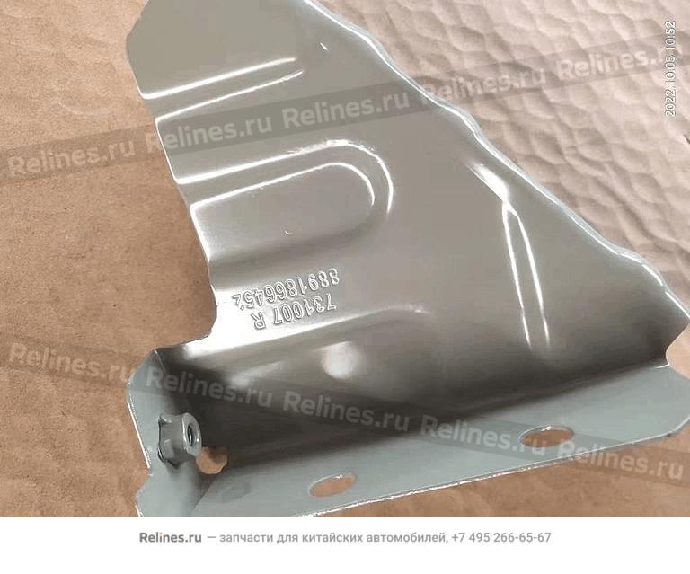 Кронштейн крыла переднего правого верхний