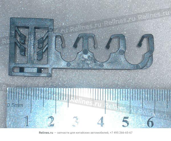 Держатель пластиковый трубки тормозной b (для 3 трубок) гребёнчатый b - B3***57