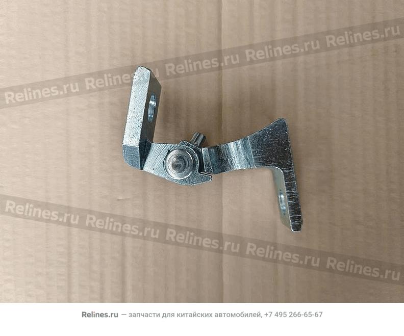 Петля двери передней правой