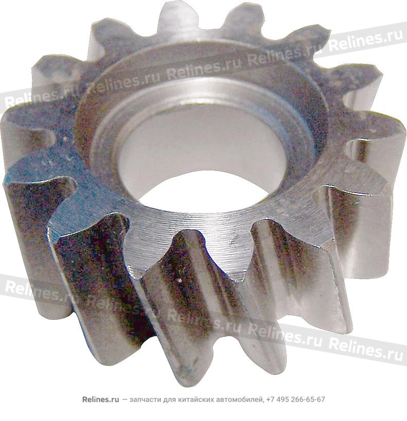 Driven gear oil pump