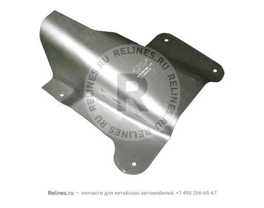Heat insulation plate-steering sleeve