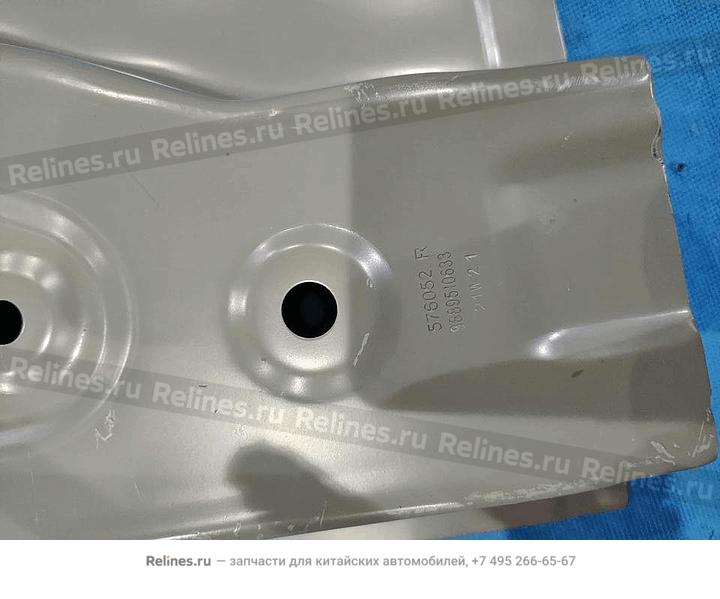 Plate-rh RR doorsill connect