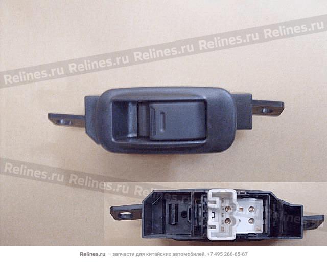 Кнопка стеклоподьемника двери задней правой
