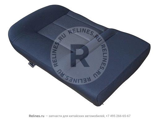 RH seat cushion-md row