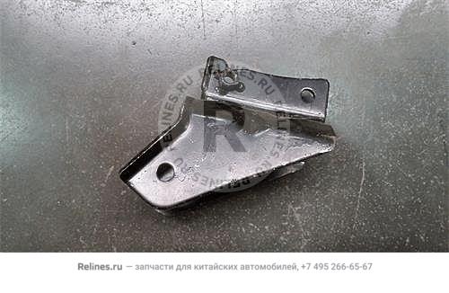 Bracket, front engine mounting - S10***0B1