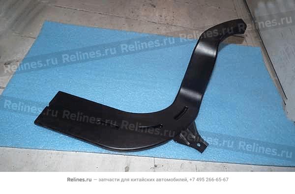 FR foot air duct-rh