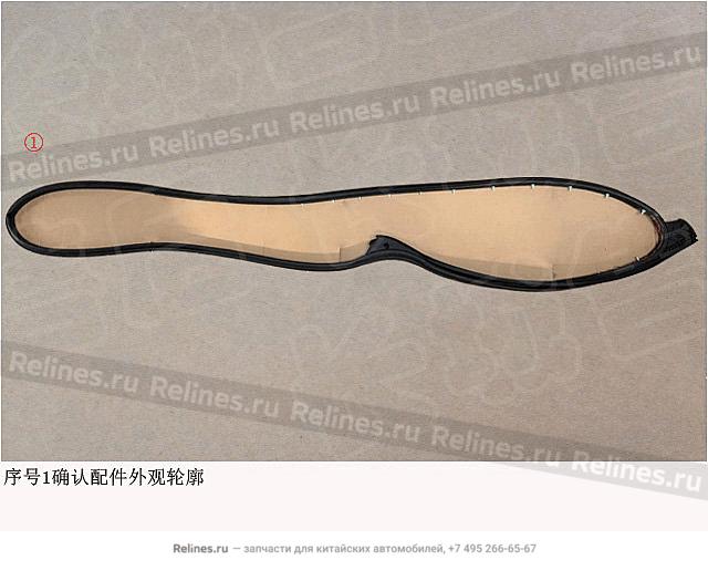 Уплотнитель двери задней левой