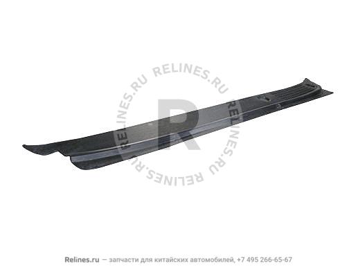 LWR trim panel- FR windshield