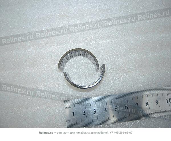 Fifth needle bearing