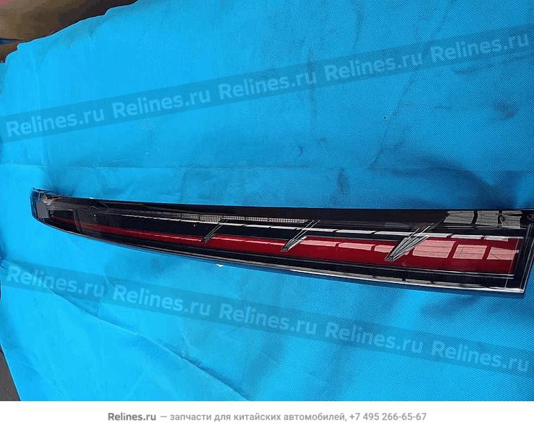 Фонарь задний центральный