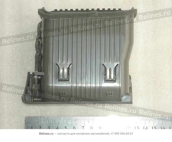 Дефлектор панели приборов правый