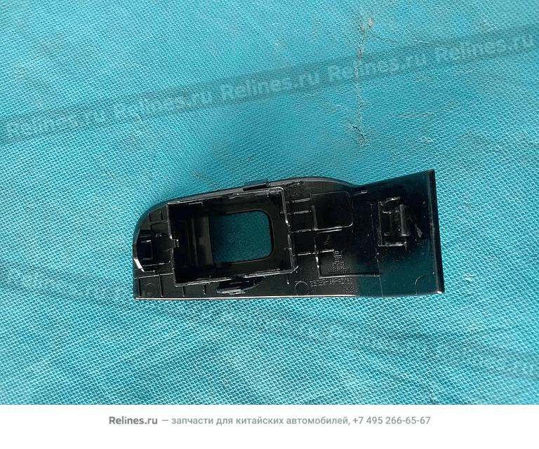 Panel-rh RR door window switch