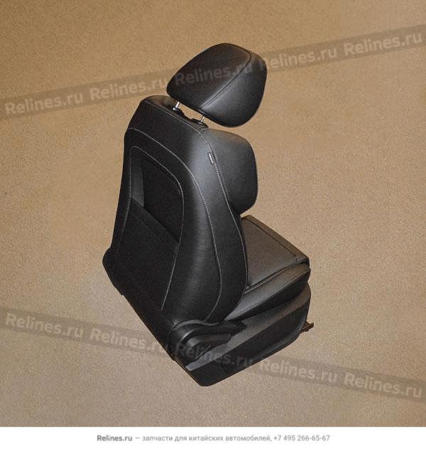 Сиденье переднее правое с подогр, с airbag, ручн настр, кожа T19 - 4020***6AA