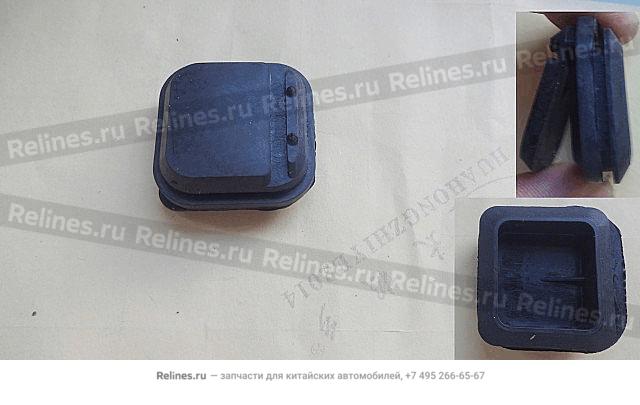 Plug cover pressure relief hole - 81211***W09A