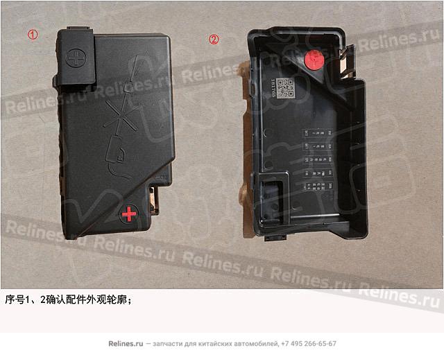 Крышка блока предохранителей