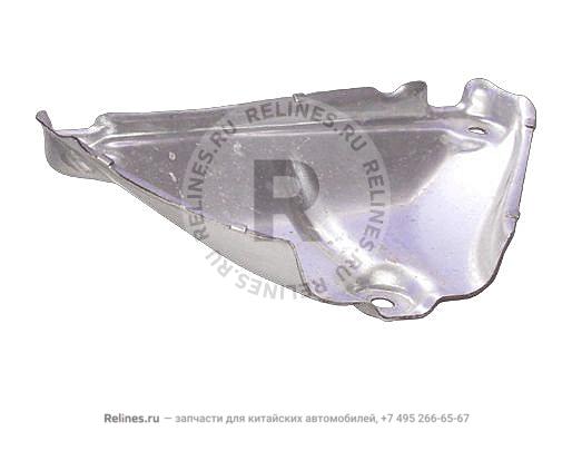 Exhaust manifold lower heat insulator