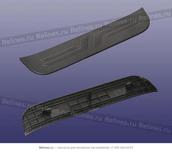 Накладка порога багажного проёма - T21-***380