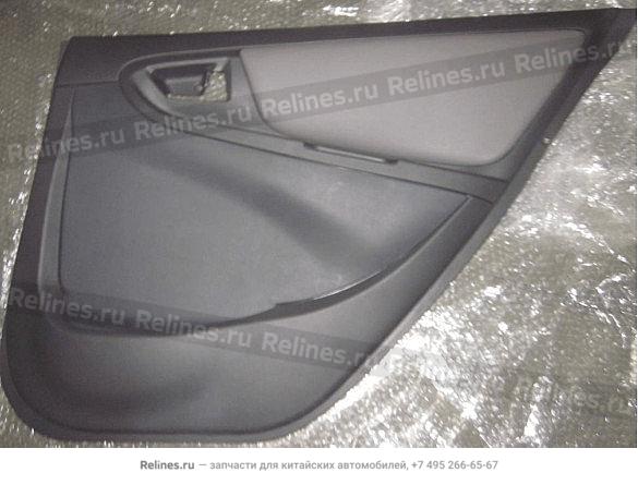 RR door interior trim board