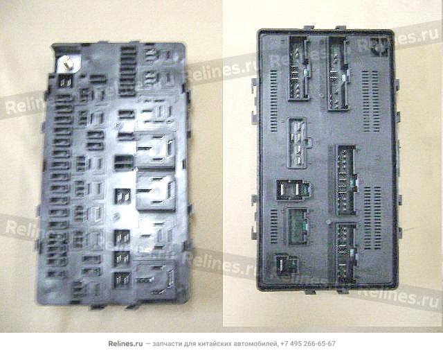 Fuse block assy no.1(w/o relay) - 3722***V08