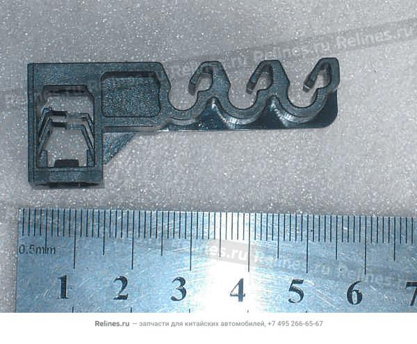 Держатель пластиковый трубки тормозной а (для 3 трубок) гребёнчатый на высокой ножке a - B3***56