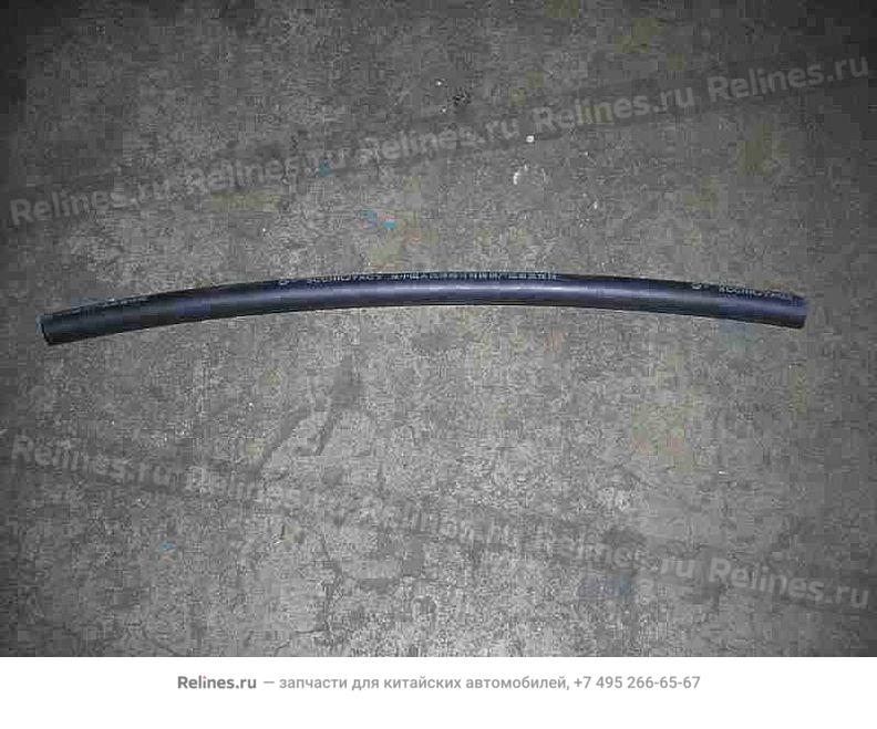 Fuel outlet hose-fuel tank