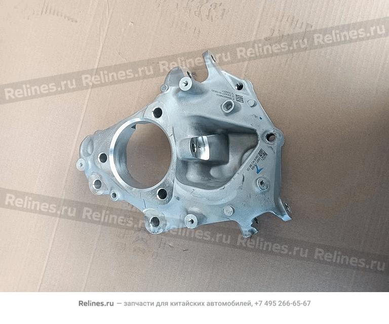 Цапфа задняя левая 4WD