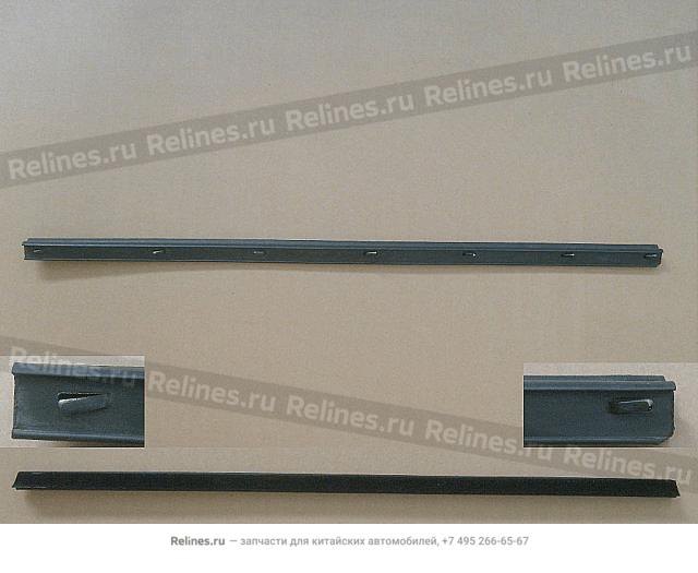 Inner weatherstrip front door RH