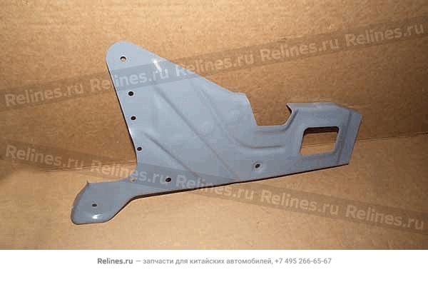 Support plate - front wheel apron RH