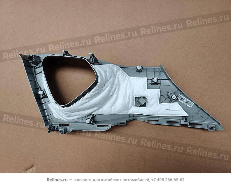 Панель задней левой стойки салона верхняя