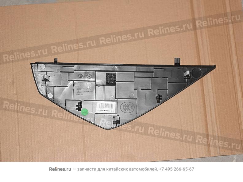 Накладка панели приборов левая