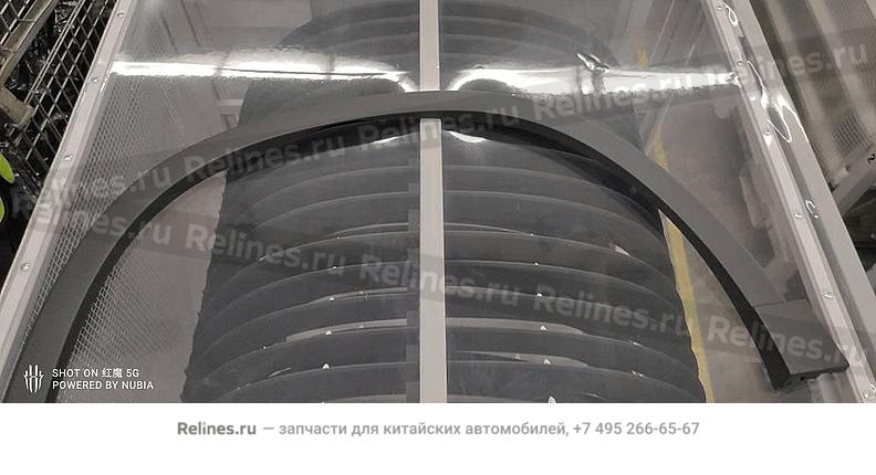 Расширитель передний левый