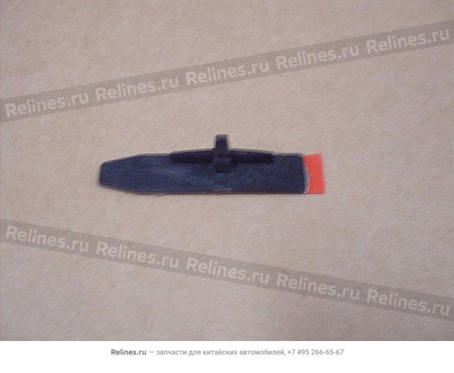 Clip-fr windshield RH - 5206***V08