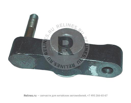 Скоба правой подвески