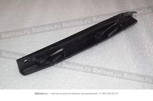 Guige shoe-fr bumper LH