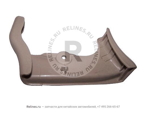 LH LWR panel-rh RR seat