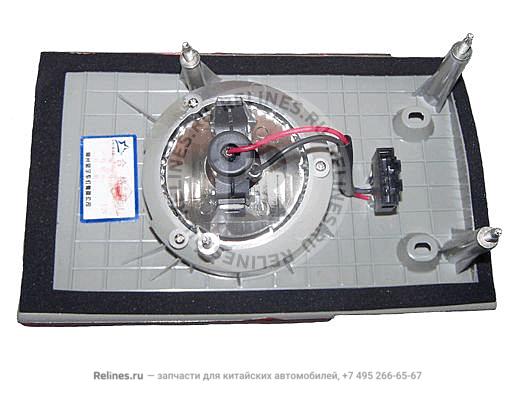 Фонарь задний левый внутренний (на крышке багажника) - A15-3***10BB