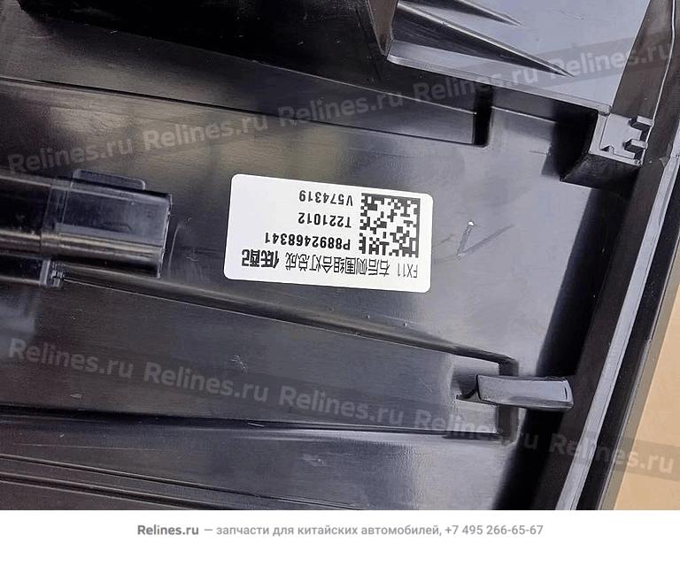 Фонарь задний правый