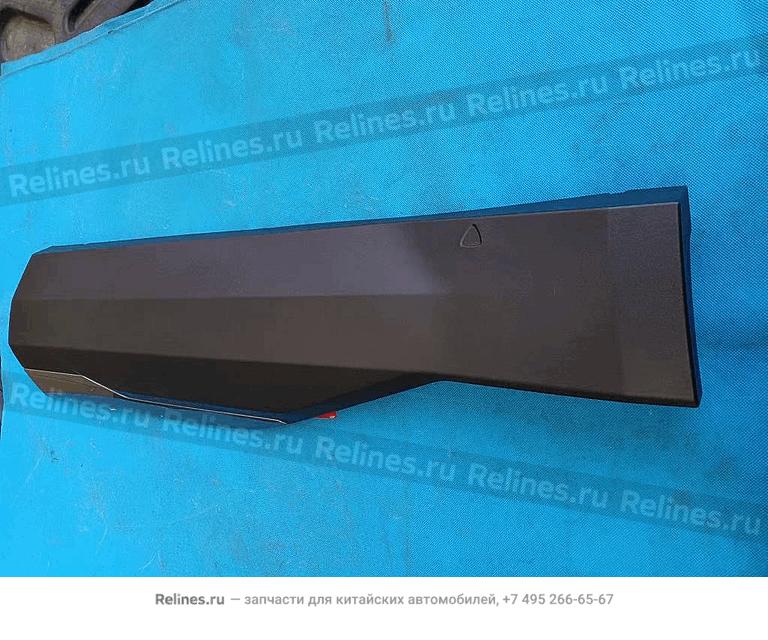 Молдинг двери задней правой