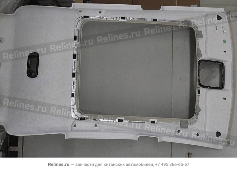 Roof trim panel